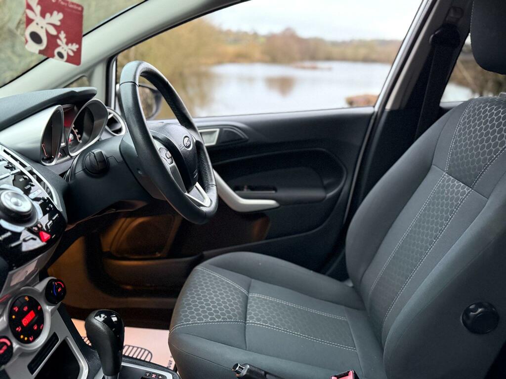 Ford Fiesta 1.4 Titanium White #6