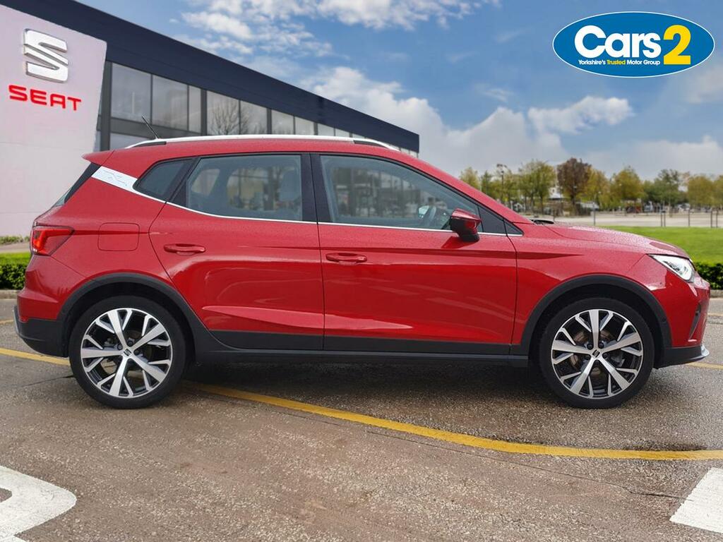Seat Arona 1.0 Tsi 110 Xperience Lux YT22EVH Red #2