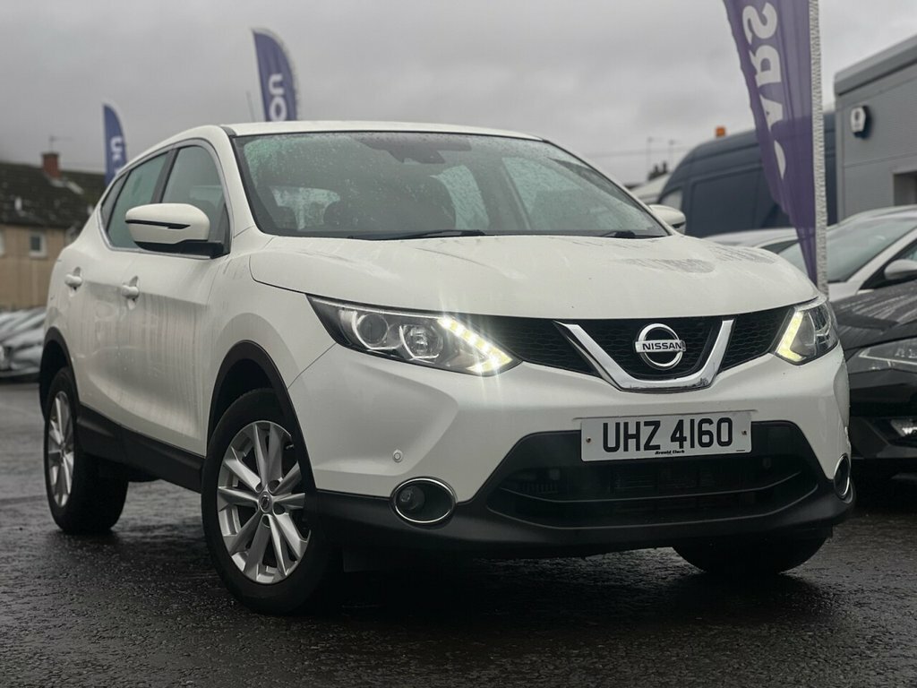 Nissan Qashqai 1.2L Acenta White