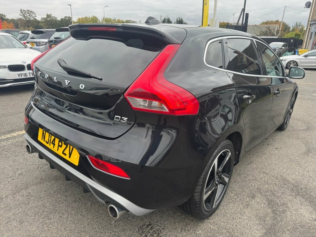 Volvo V40 2L R-design Nav NJ14PZV Black #6
