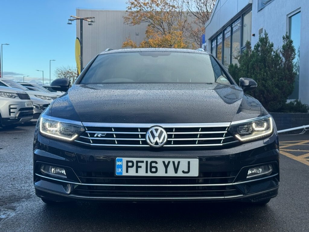 Volkswagen Passat 2L R-line Black #2