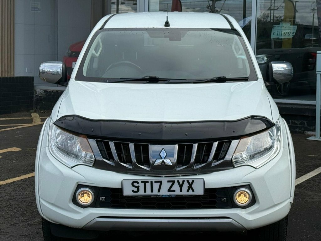 Mitsubishi L200 2L Dc Titan JO10RRD White #2