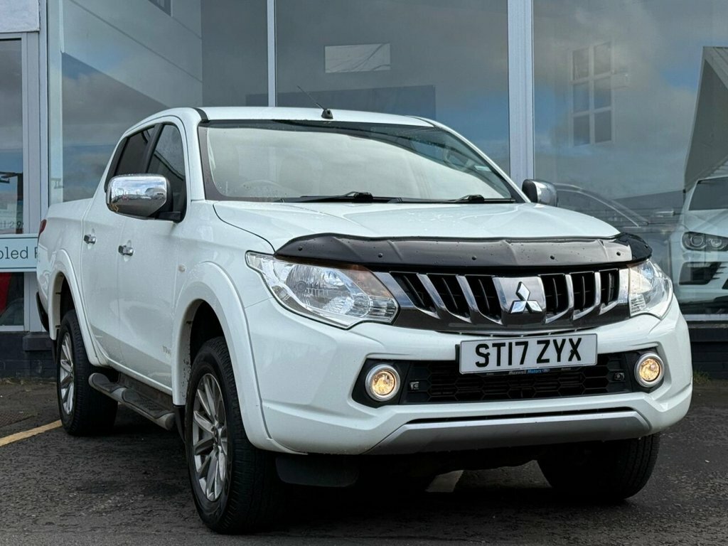 Mitsubishi L200 2L Dc Titan White