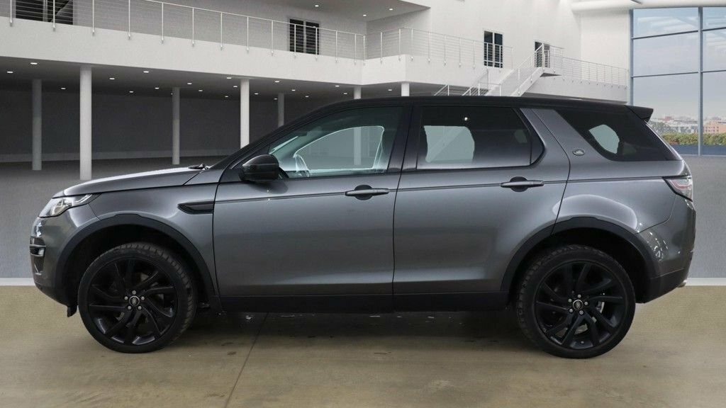 Land Rover Discovery Sport 2L Hse Black FY17PCV Grey #5