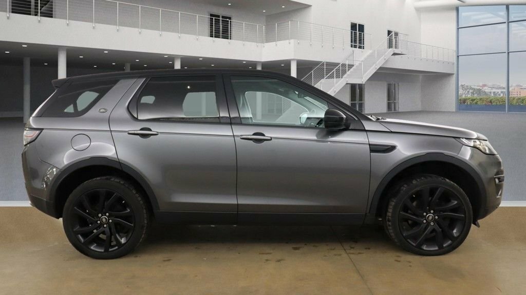 Land Rover Discovery Sport 2L Hse Black FY17PCV Grey #4
