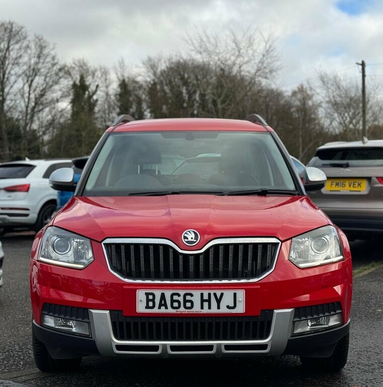 Skoda Yeti 1.2L Se L BA66HYJ Red #2