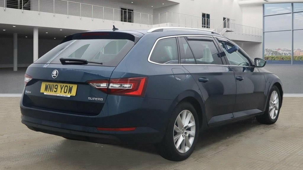 Skoda Superb 2L Se Technology WN19YOW Blue #3