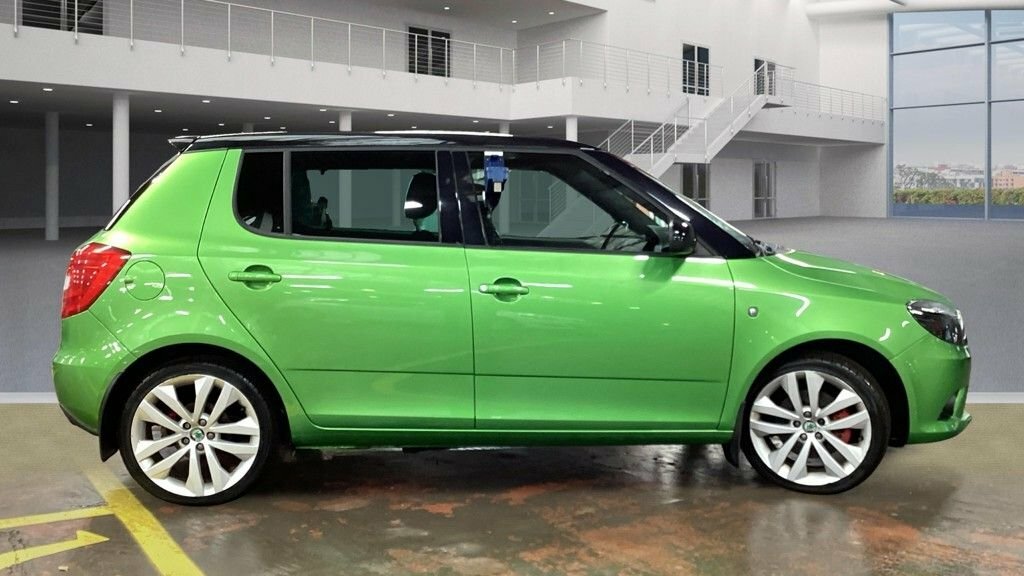 Skoda Fabia 1.4L Vrs S2000 Green #4