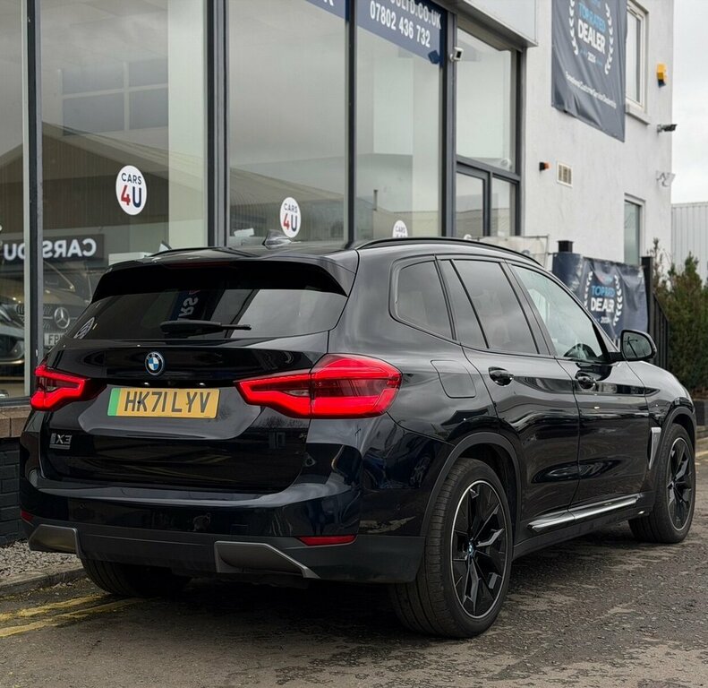 BMW iX3 Suv HK71LYV Black #4