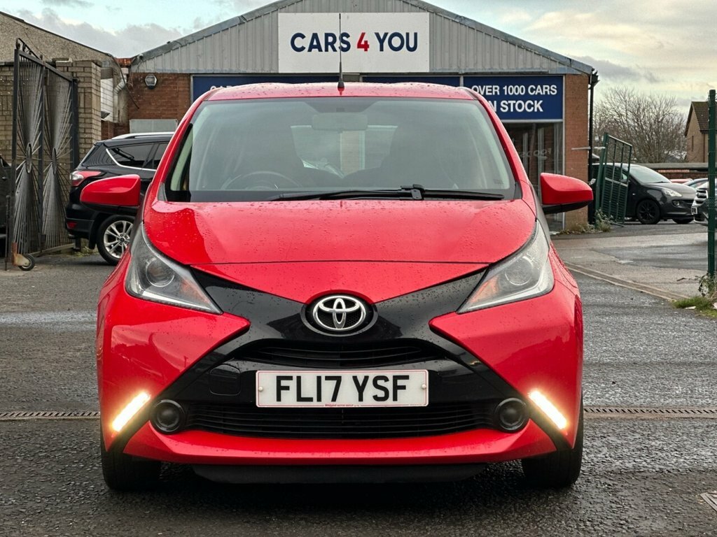 Toyota Aygo 1L X-play FL17YSF Red #2