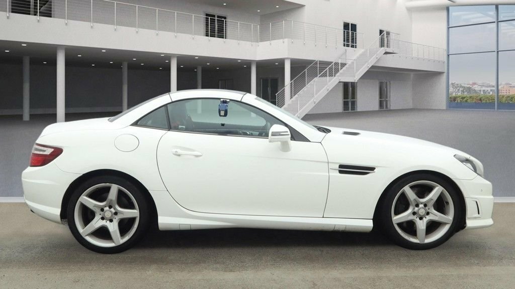 Mercedes-Benz SLK 2L Amg Sport KV63EWM White #4