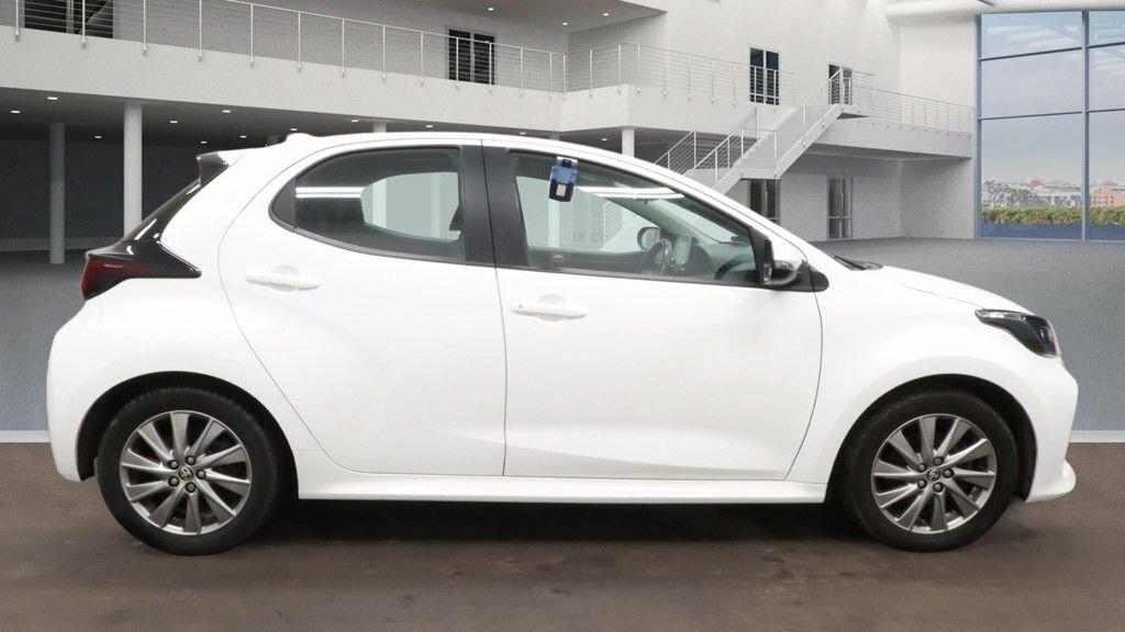 Toyota Yaris 1L Icon NA72VFK White #4
