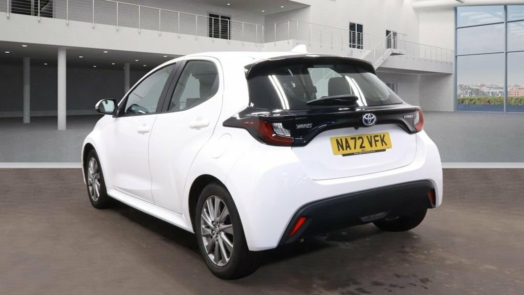 Toyota Yaris 1L Icon NA72VFK White #2
