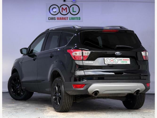 Ford Kuga 1.5 Tdci Titanium Euro 6 Ss YS17WHZ Black #4
