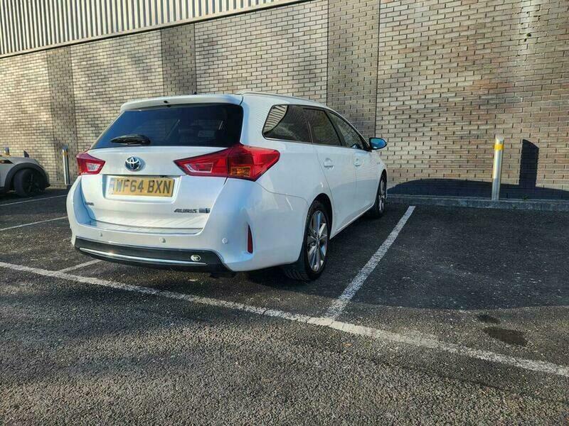 Toyota Auris 1.8 Vvt-h Excel Touring WF64BXN White #6