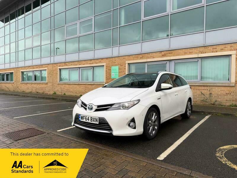 Toyota Auris 1.8 Vvt-h Excel Touring WF64BXN White #3