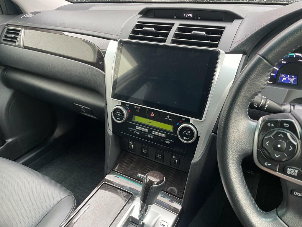 Toyota Camry 2.5 Vvt-h Saloon White #27
