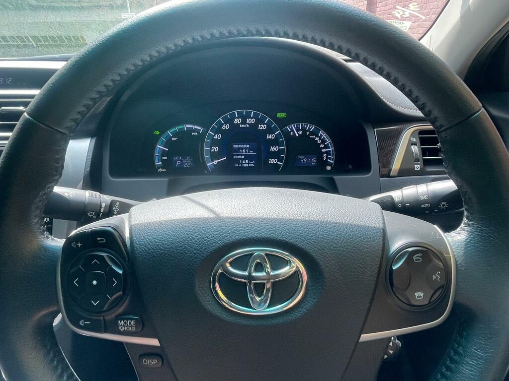 Toyota Camry 2.5 Vvt-h Saloon White #28