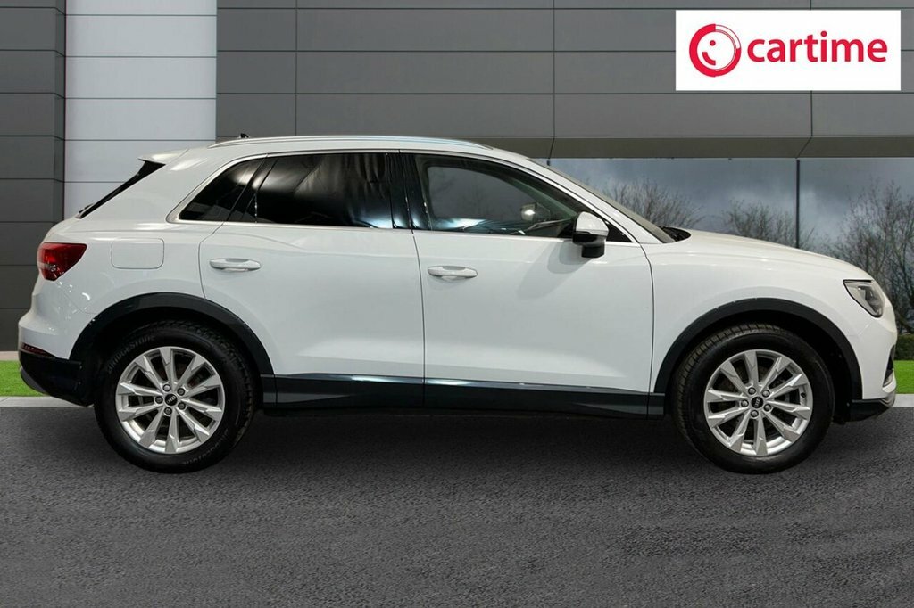 Audi Q3 1.5L Sport MT74JZK White #2
