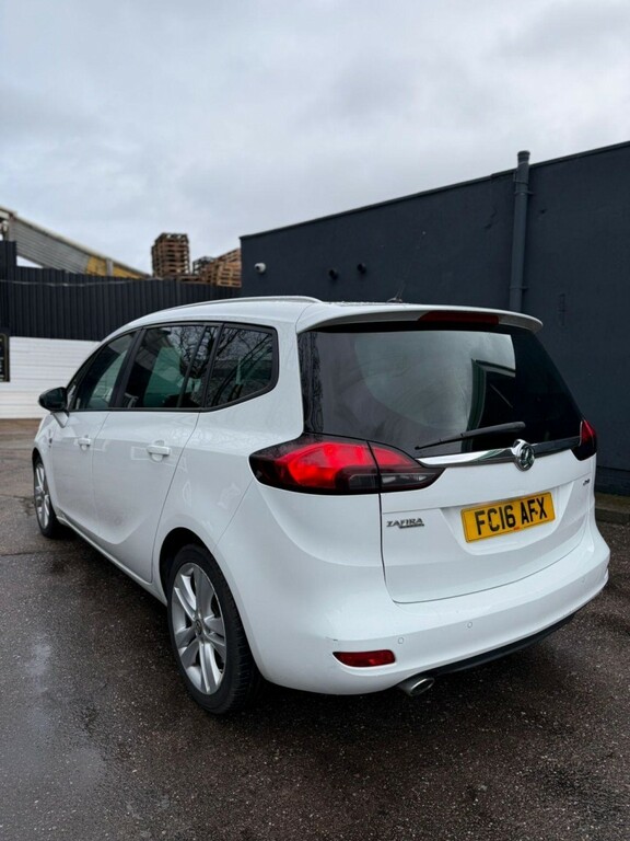 Vauxhall Zafira Tourer 2.0 Cdti Sri 2016 White #2