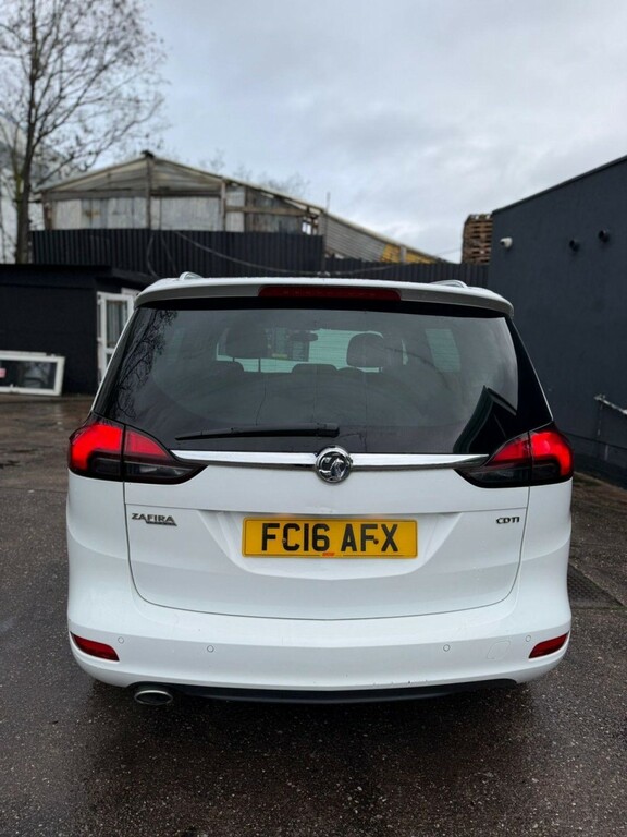 Vauxhall Zafira Tourer 2.0 Cdti Sri 2016 White #4