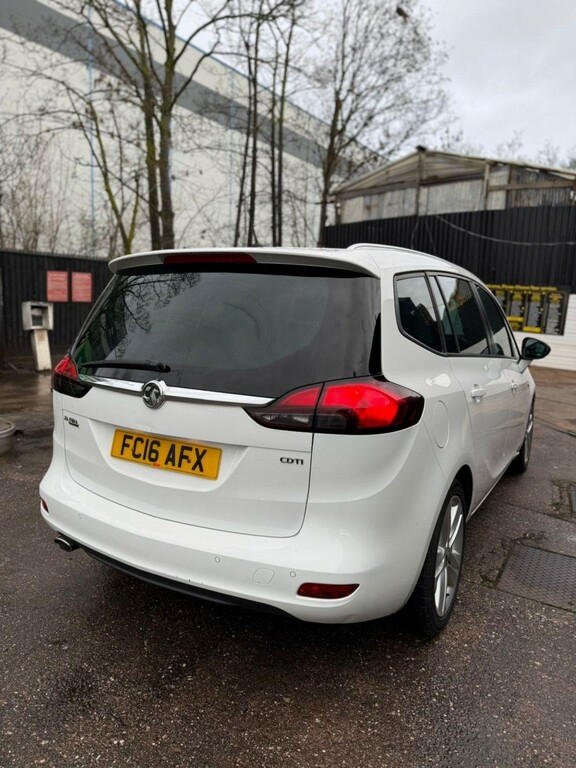 Vauxhall Zafira Tourer 2.0 Cdti Sri 2016 White #3