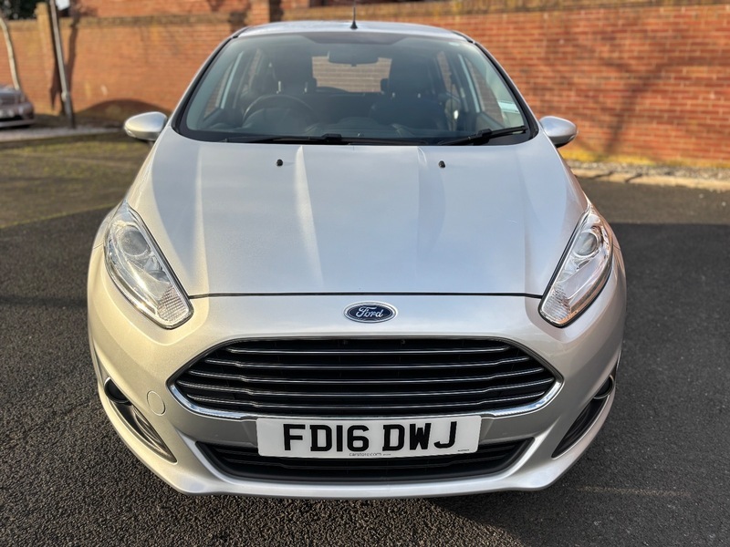 Ford Fiesta Zetec 1.25 Silver