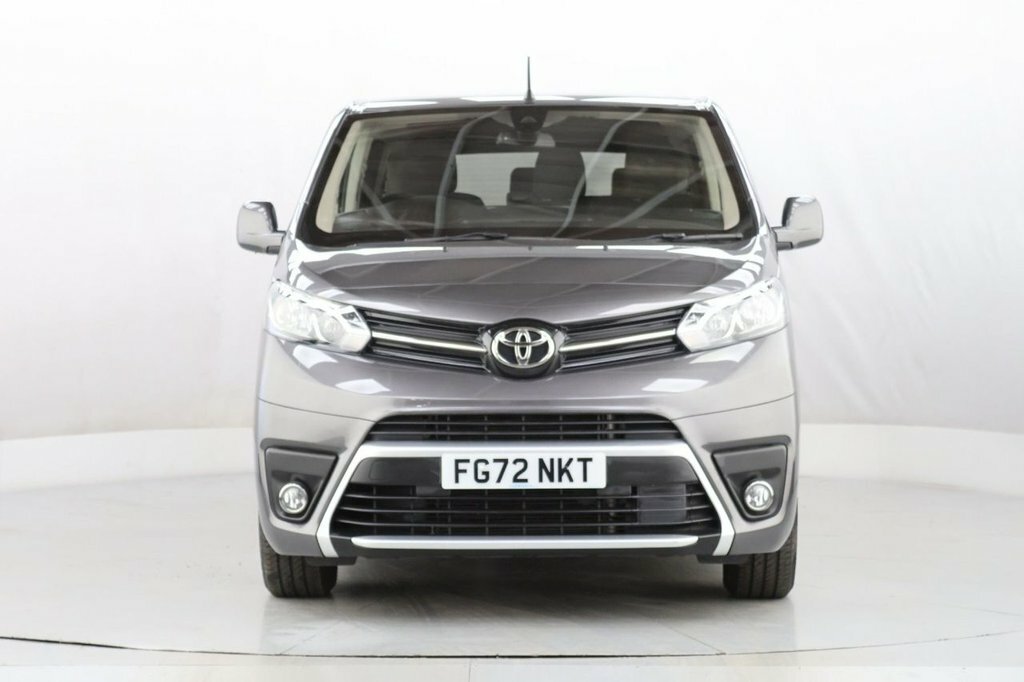 Toyota Proace Verso 1.5L Shuttle FG72NKT Grey #2