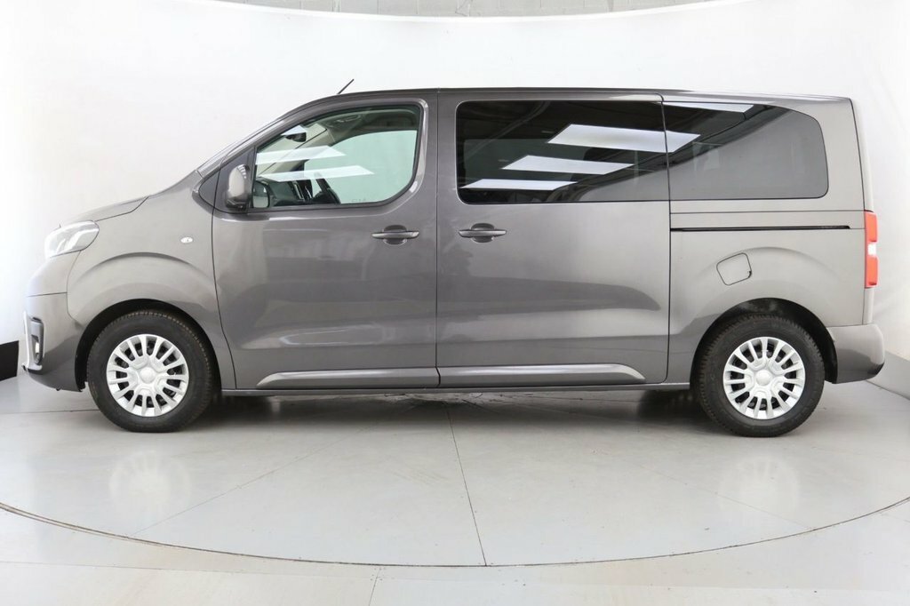 Toyota Proace Verso 1.5L Shuttle FG72NKT Grey #4