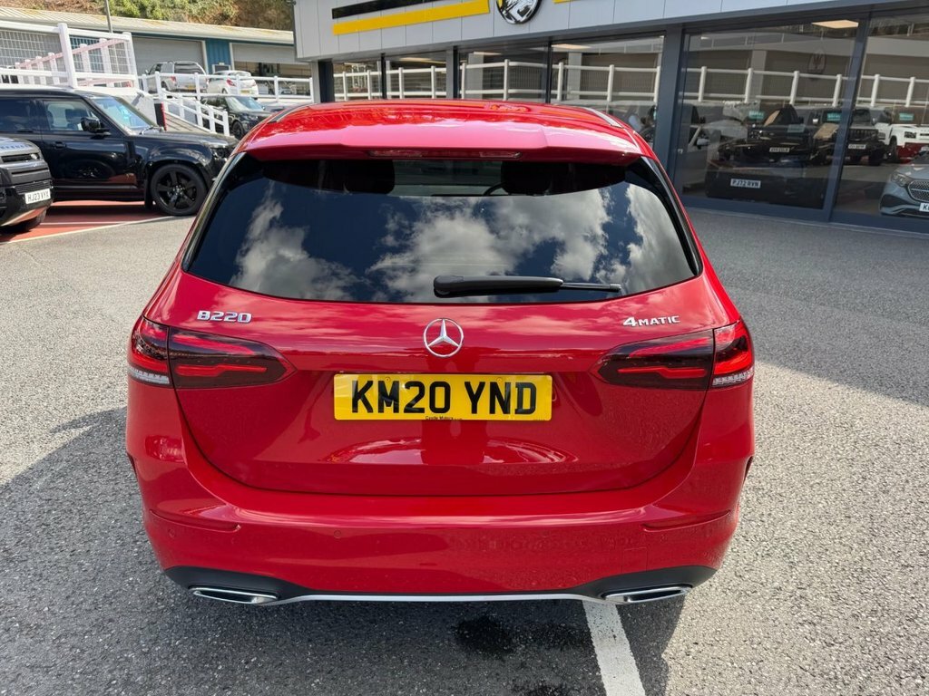Mercedes-Benz B Class 2L Amg Line Red #6