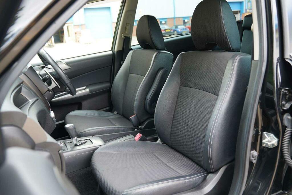 Subaru Exiga Estate 2.0I-s Advantage Line 201212 Black #24