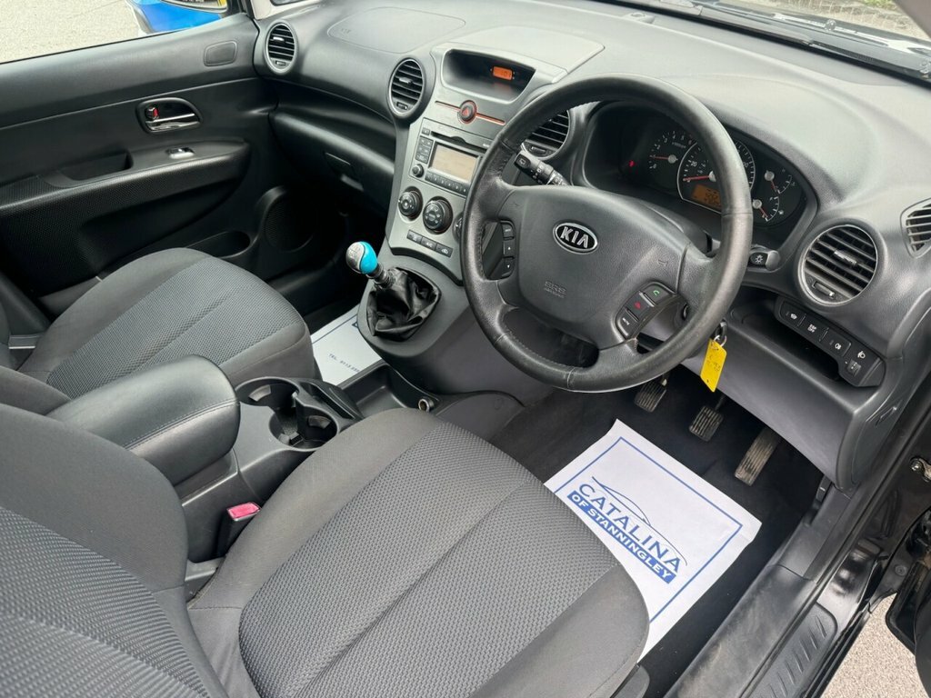 Kia Carens 1 Silver #9