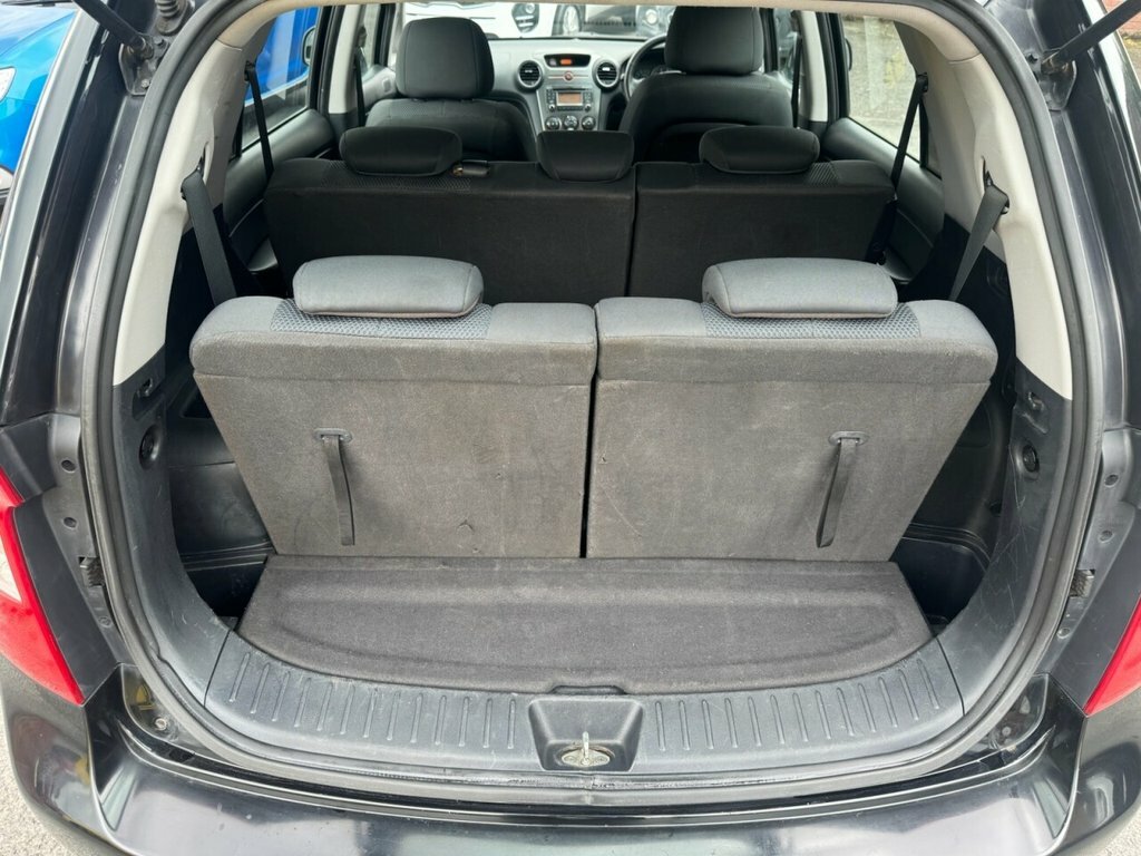 Kia Carens 1 Silver #17