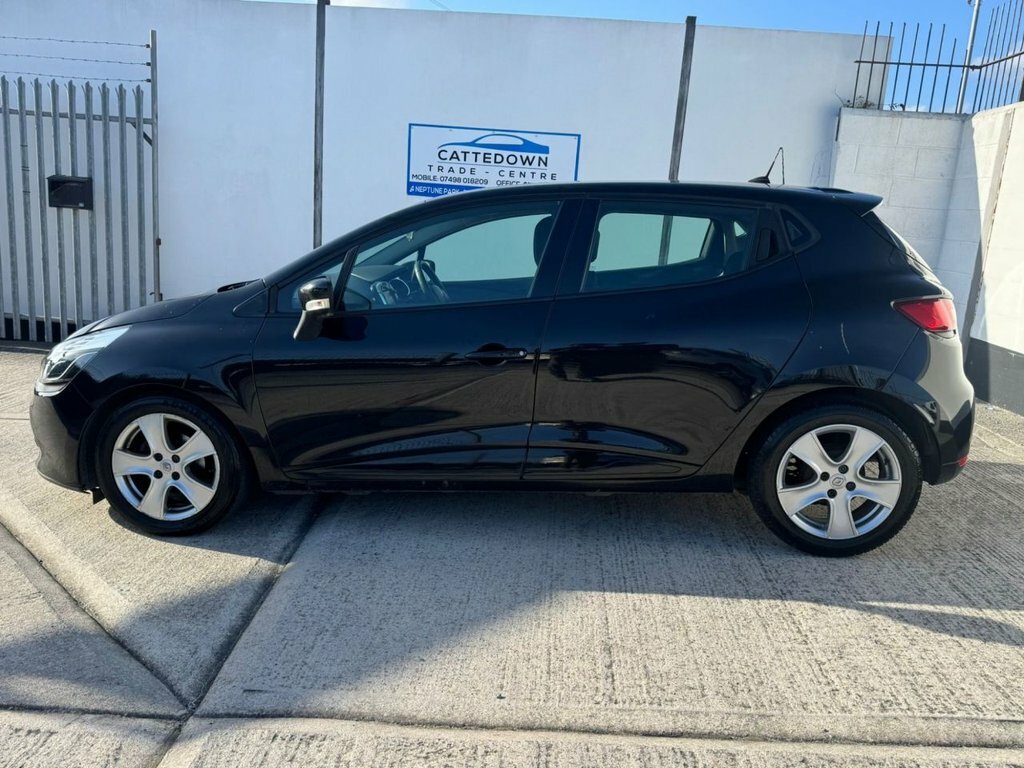 Renault Clio 1.5L Dynamique Medianav LM64ZPJ Black #2