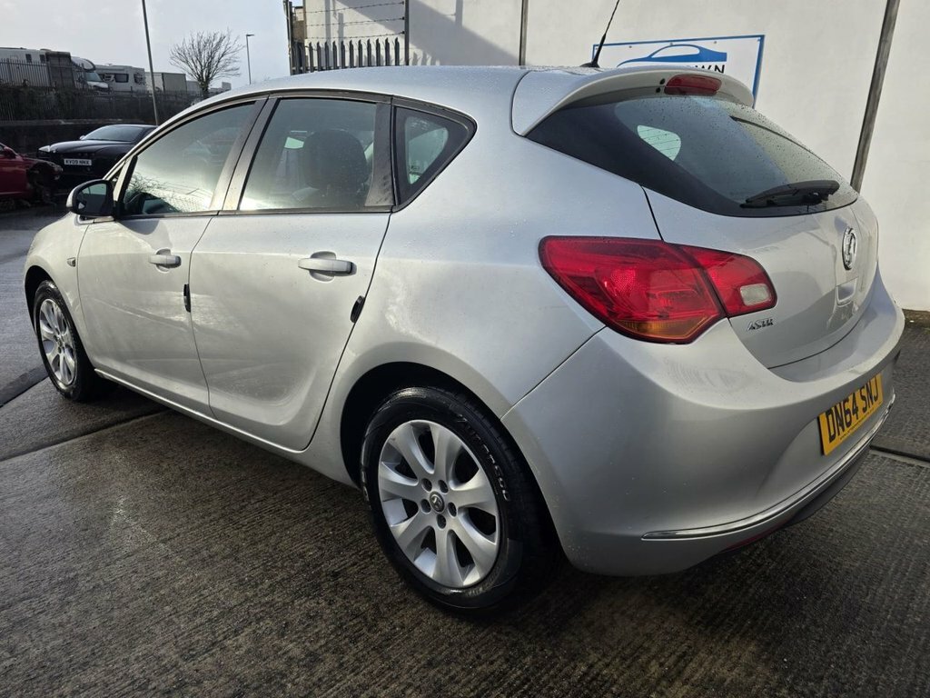 Vauxhall Astra 1.4L Design DN64SNJ Silver #3