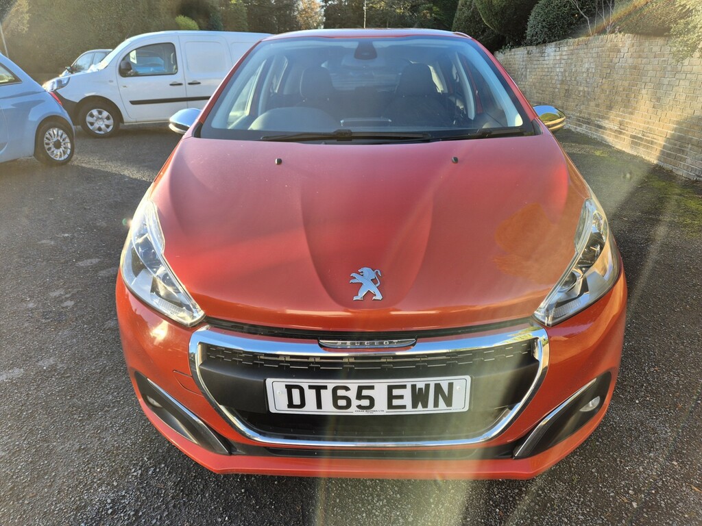Peugeot 208 1.2 Puretech Allure DT65EWN Orange #2