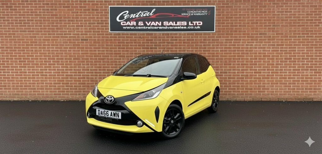 Toyota Aygo 1L X-cite 3 DA66AWN Yellow #3