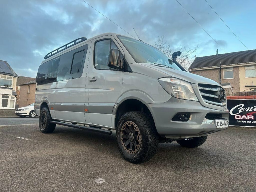 Mercedes-Benz Sprinter Estate DJ54AVS White #2