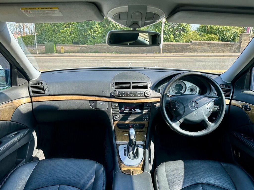 Mercedes-Benz E Class 2.1 E220 Cdi Avantgarde Saloon Silver #2