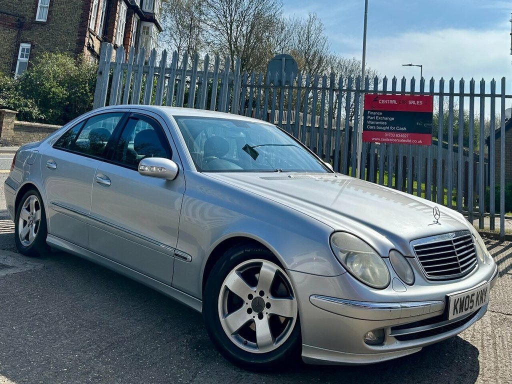 Mercedes-Benz E Class 2.1 E220 Cdi Avantgarde Saloon Silver