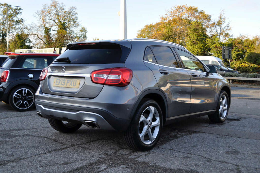Mercedes-Benz GLA Class 1.6 Gla 200 Sport Executive EK19PXU Grey #6