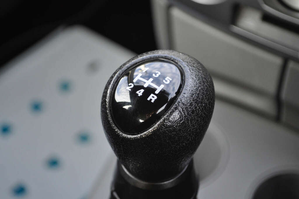 Mazda 2 1.4L Capella Blue #17