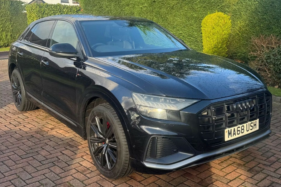 Audi Q8 Suv MA68USH Black #3