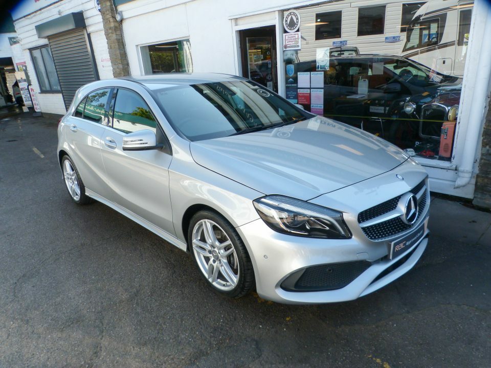 Mercedes-Benz A Class 1.6 Amg Line Premium Silver #6