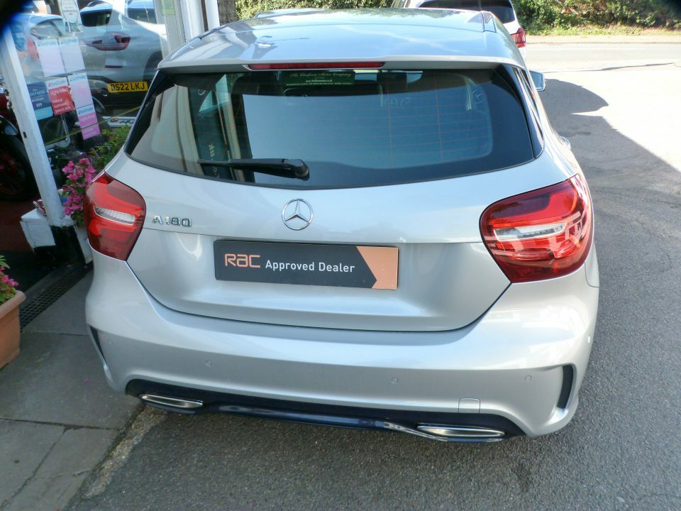 Mercedes-Benz A Class 1.6 Amg Line Premium Silver #4