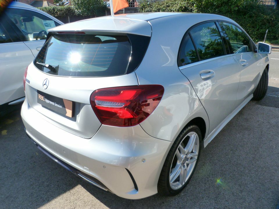 Mercedes-Benz A Class 1.6 Amg Line Premium Silver #5