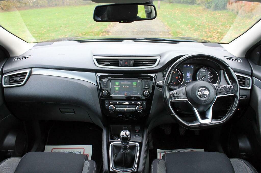 Nissan Qashqai 2019 Nissan Qashqai 1.3 Dig-t N-connecta Suv P Black #2