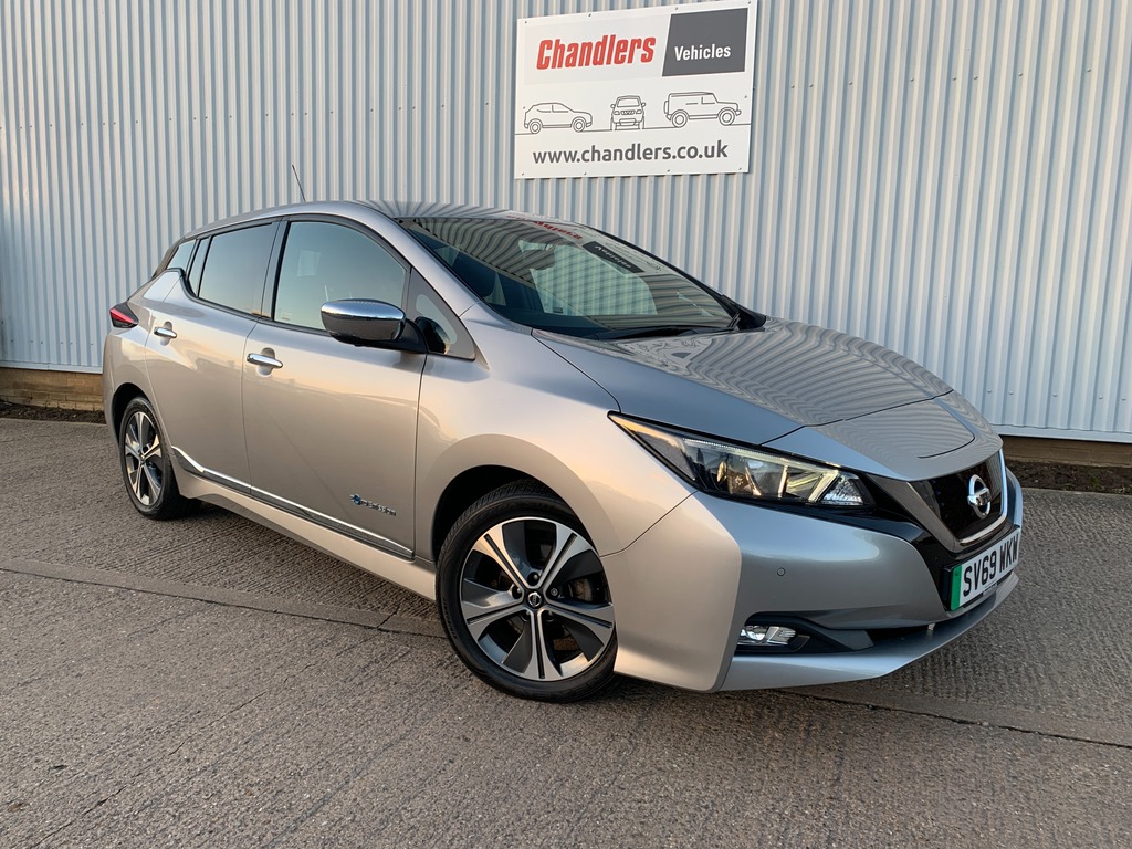 Nissan Leaf 40Kwh N-connecta Hatchback 150 Silver