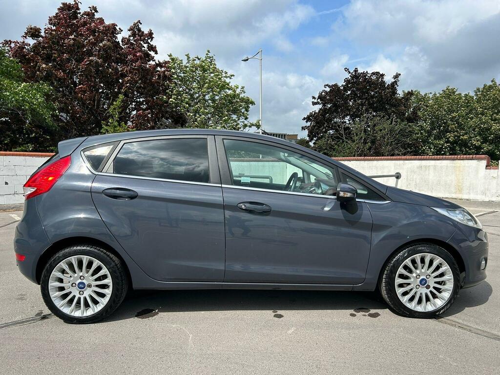 Ford Fiesta 1.4 Titanium  Blue #2
