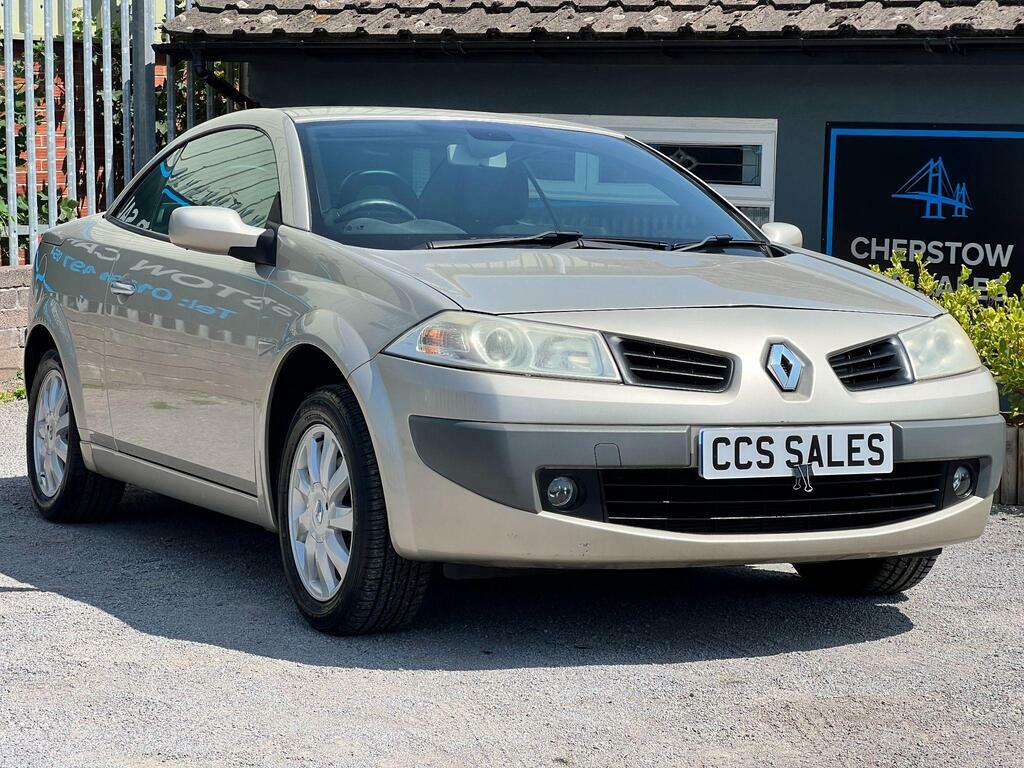 Renault Megane 1.6 Vvt Dynamique Gold #2